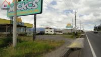 VENTA DE LOCAL COMERCIAL AL FILO DE LA PANAMERICANA NORTE SECTOR PINSAQUI