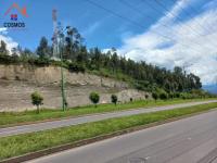 VENTA DE TERRENO EN OTAVALO AL FILO DE LA PANAMERICANA, 24.000 M2
