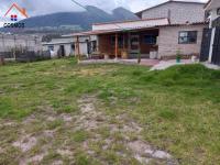 CASA CON TERRENO EN OTAVALO SECTOR RANCHO CHICO, CAMINO A ILUMAN, 1500 m2