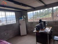VENTA DE 7.000 M2 DE TERRENO CON VARIAS CONSTRUCCIONES EN OTAVALO