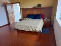 VENTA DE CASA CON TERRENO EN OTAVALO - QUICHINCHE - PASTAVI