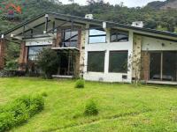 VENTA DE HOSTAL CON TERRENO DE 5 HECTÁREAS EN COTACACHI