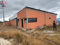 SE VENDE 6,6 HECTÁREAS CON INVERNADEROS DE FLORES EN CARCHI, GARCÍA MORENO