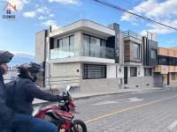VENTA DE EDIFICIO EN OTAVALO SECTOR MONSERRATH, 6 DEPARTAMENTOS