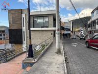 VENTA DE EDIFICIO EN OTAVALO SECTOR MONSERRATH, 6 DEPARTAMENTOS