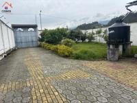 EDIFICIO DE 3 PISOS Y 3373 M2 EN OTAVALO SECTOR YACUPATA