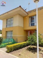 HERMOSA CASA DE VENTA EN CONJUNTO JARDINES DE OTAVALO