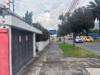 SE VENDE 2 CASAS JUNTAS EN IBARRA EN LA AV. MARIANO ACOSTA