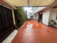 SE VENDE 2 CASAS JUNTAS EN IBARRA EN LA AV. MARIANO ACOSTA