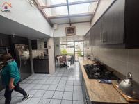 SE VENDE 2 CASAS JUNTAS EN IBARRA EN LA AV. MARIANO ACOSTA