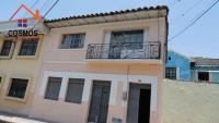 SE VENDE UNA CASA ANTIGUA EN EL CENTRO DE OTAVALO