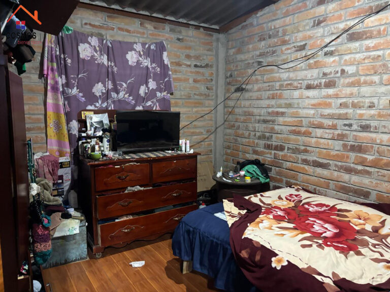 Venta de casa más galpón en Rancho Chico — foto 2