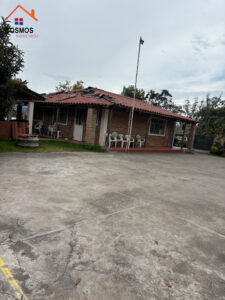 Venta de casa con terreno en Chaltura — foto 8