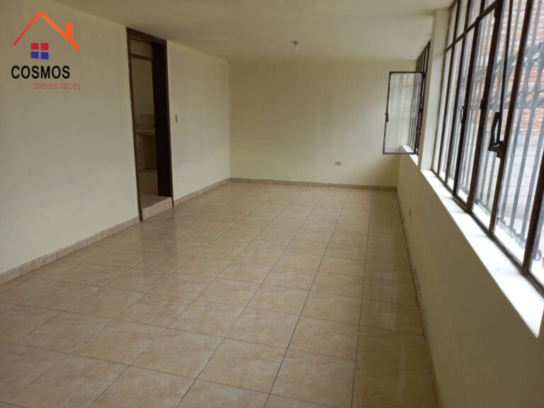 Casa en venta en Otavalo, calle Estévez Mora